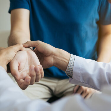 How to Choose the Right Orthopedic Surgeon for Your Needs